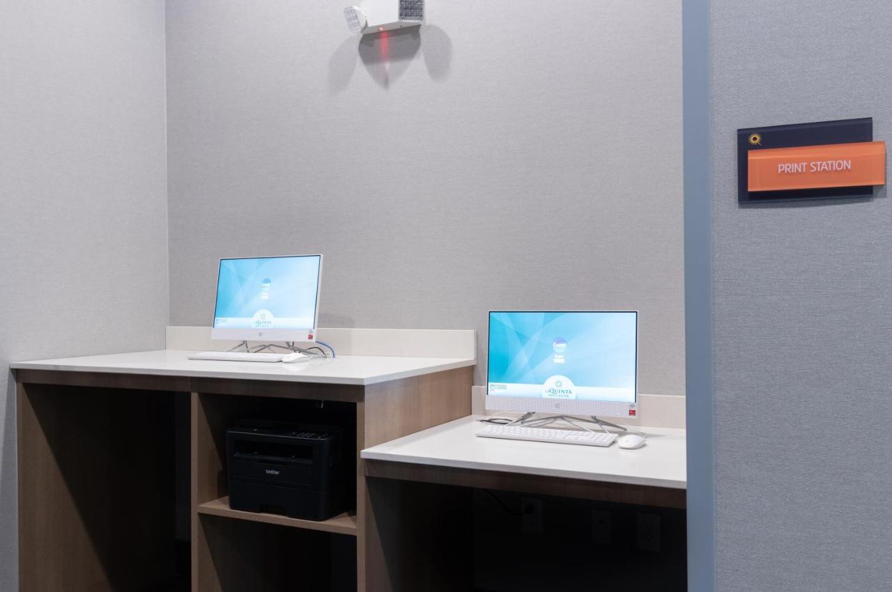 La Quinta Inn & Suites By Wyndham San Antonio Seaworld Lafb Ngoại thất bức ảnh